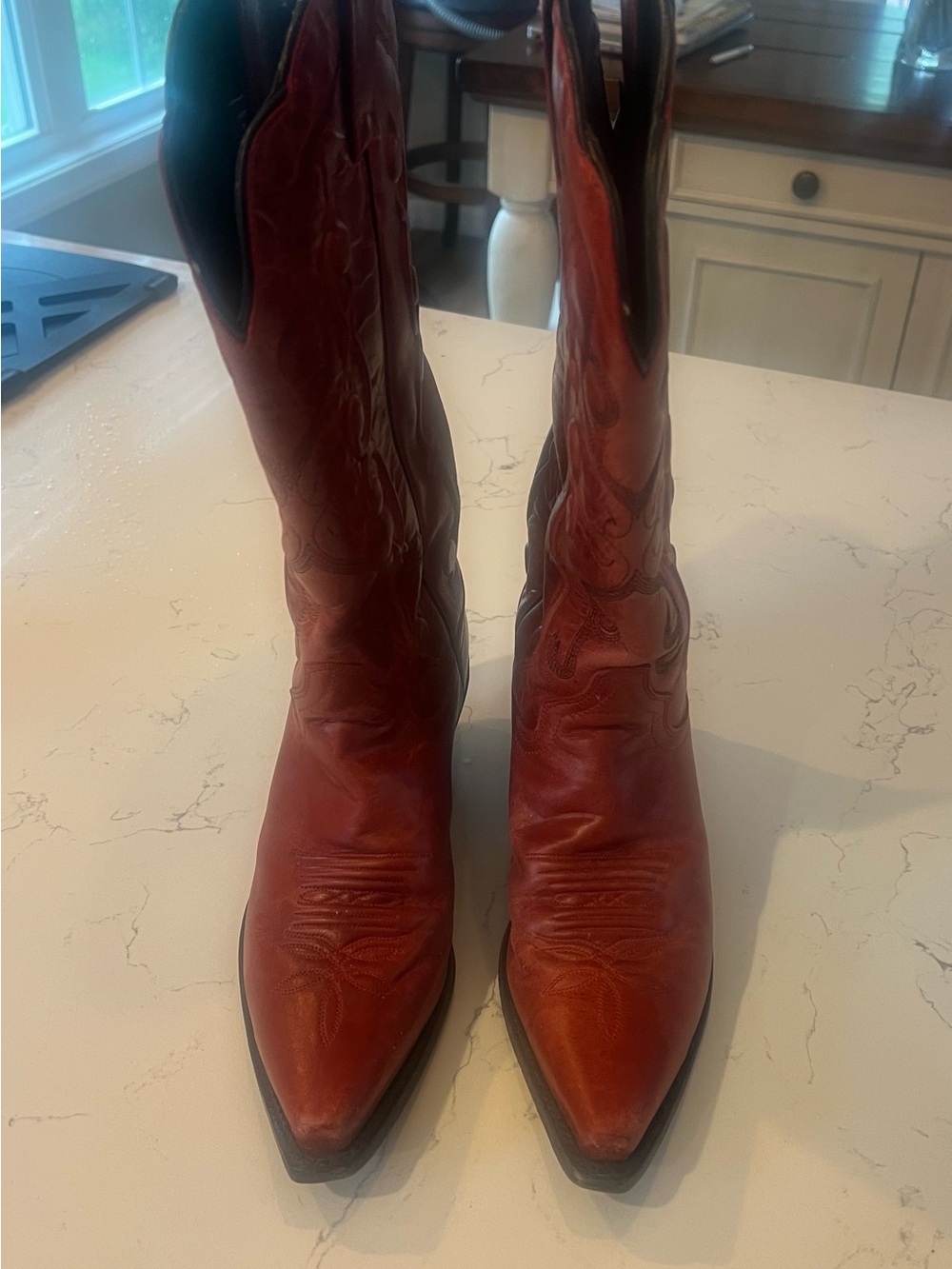 Justin Boots Women's Red Leather Cowboy Boot—8.5 - Picture 5 of 7